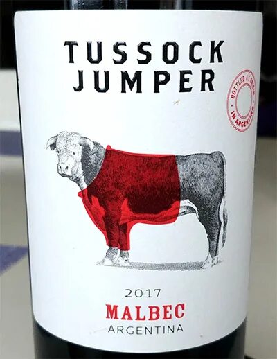 Вино Джампер Тассок красное сухое вино. Вино с быками красное и белое. Вино с животными в красных свитерах. Вино красное сухое с быком на этикетке. Вино ebano купить