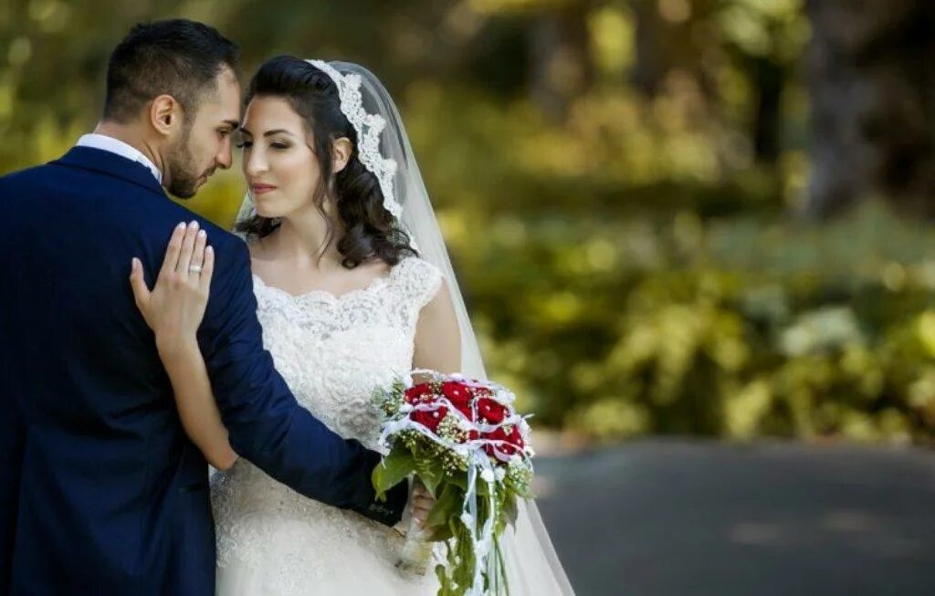 Турецкая свадьба. Турецкая невеста. Турецкая свадьба жених и невеста. Турецкие Свадебные традиции.