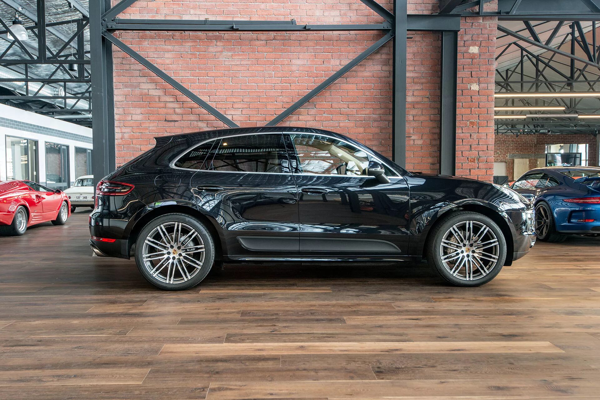 Porsche Macan 2020 черный. Porsche Macan s черный. Porsche Macan r22. Порше Макан черный 2020. Цвета осень макан