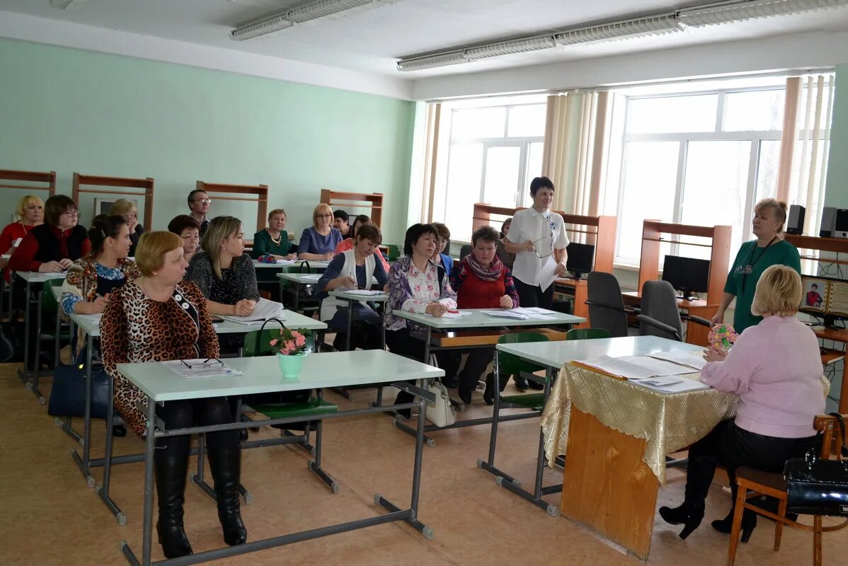 школы волжского вакансии. центр образования волжский. сотнурская школа волжского района рмэ. учителя сотнурской школы марий эл волжский район 2000. школа 18 волжский.