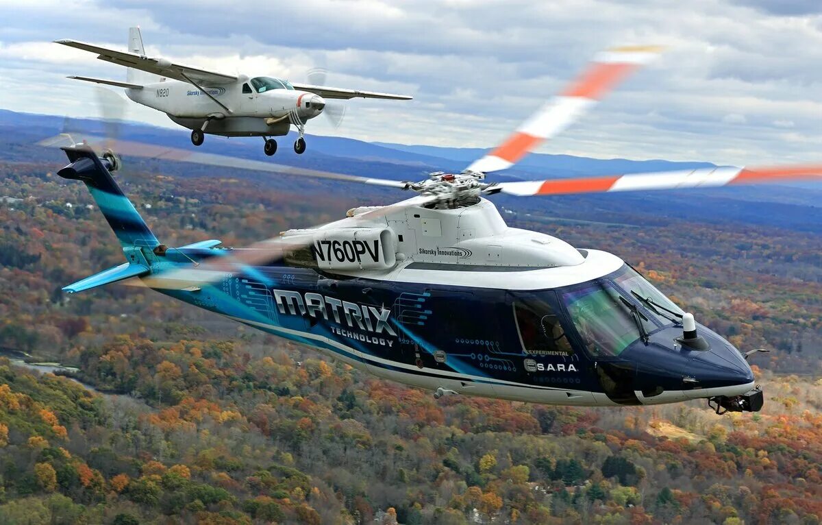 Против авиации. Sikorsky s-76b салон. Самолет Helicopter хеликоптер. Сикорский самолеты вертолеты. Полет на вертолете.