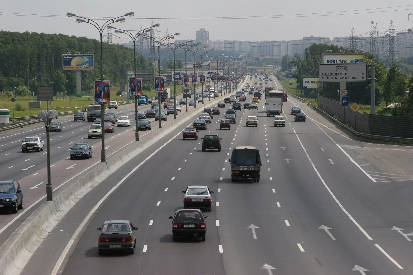 Мкад фото. МКАД 2000 год. МКАД Москва. Москва дорога на 10 полос. Трасса МКАД.