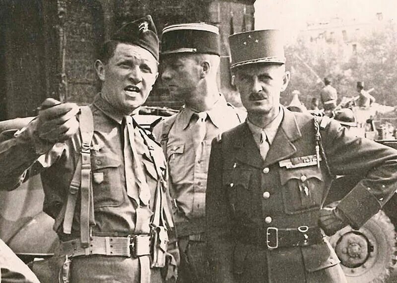 Генерал с двумя часами. Немецкий Капитан. Ганс Лейерс генерал. Ганс Лейерс генерал в Италии. Американский десантник 506 полка 1944.