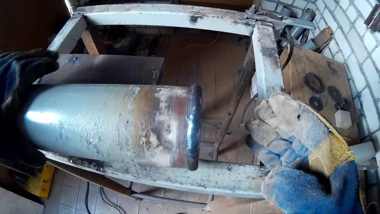 Сварка заглушки на трубу. Заглушки для сварки труб с поддувом. Сварка заглушки. Приварить заглушку на трубу. Сварка заглушки.