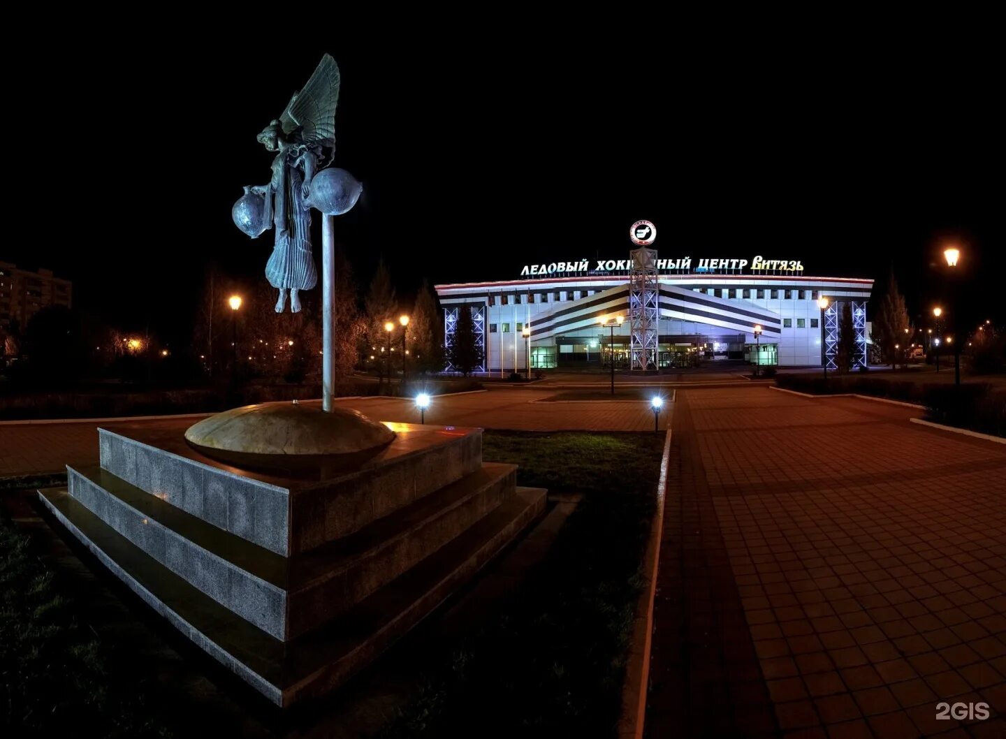 Город чехов центр. Чехов (московская область). чехов город. город чехов стелла. чехов в городе чехов.