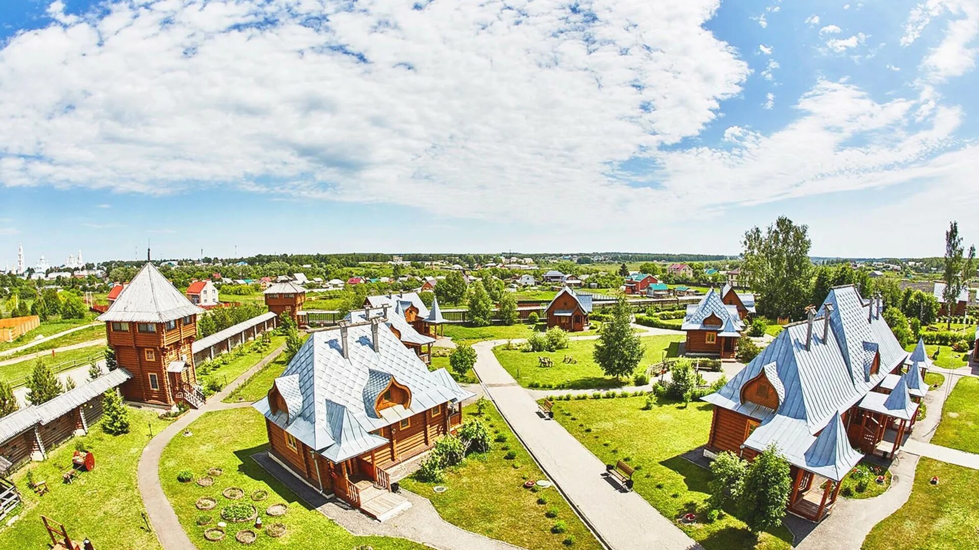 село слобода чусовая. коуровская слобода храм георгия победоносца. дивеево гостиница крепость. село слобода храм георгия победоносца река чусовая. костромская слобода кострома.