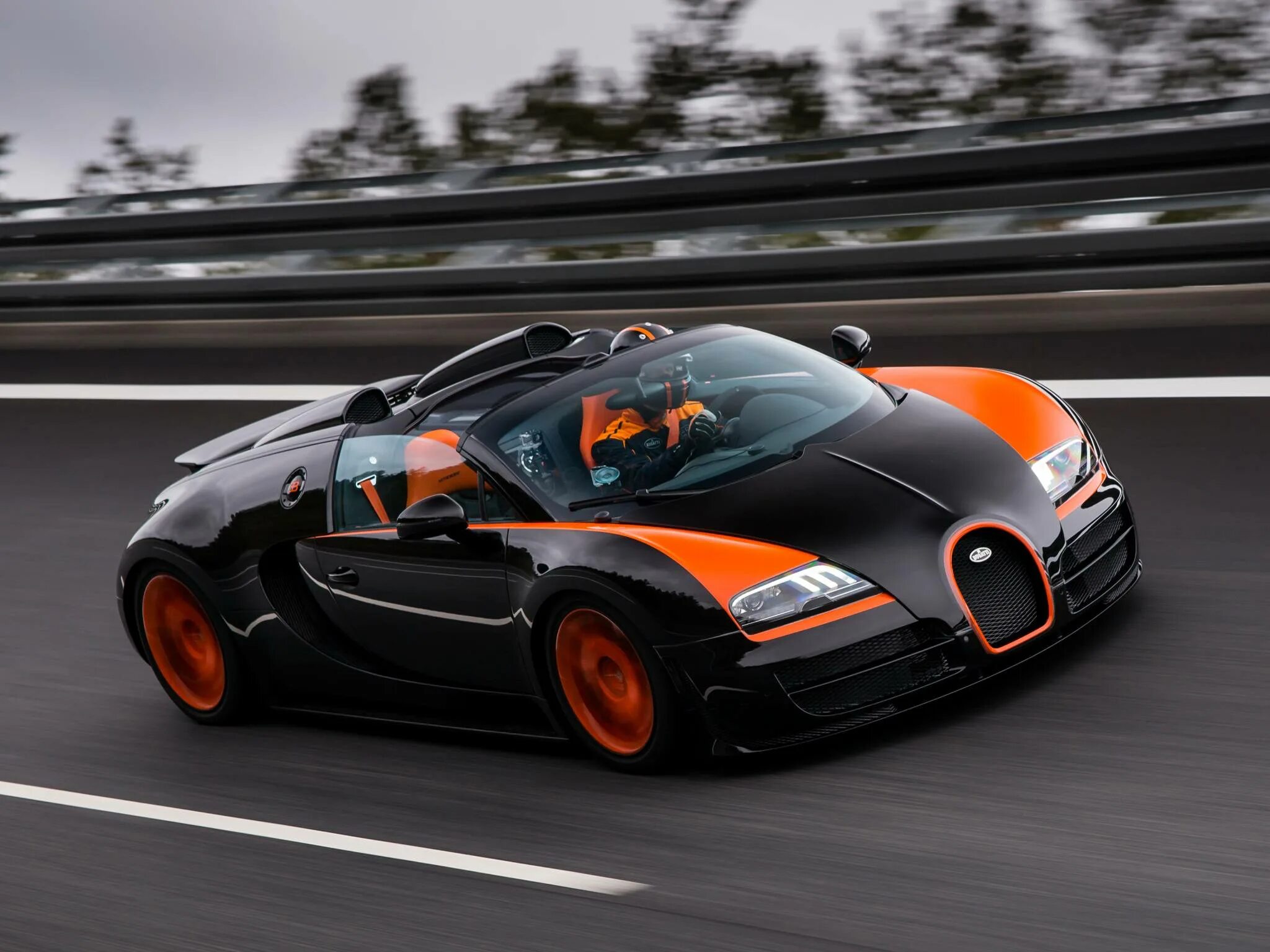 Bugatti Veyron 16.4 Grand Sport Vitesse. Bugatti Veyron 16.4 super Sport Vitesse. Bugatti 16.4 Grand Sport Vitesse. Гиперкар Bugatti Veyron.