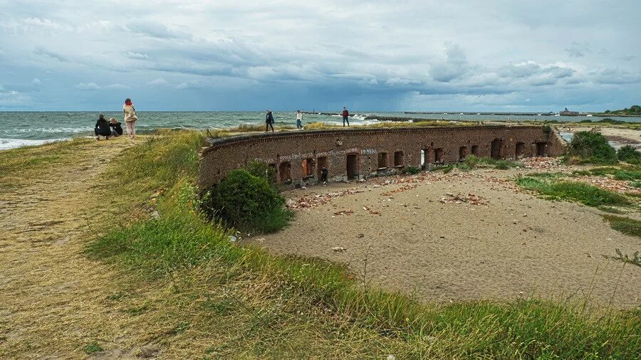 Какова общая протяженность балтийской косы в километрах. Балтийская коса Калининградская область. Балтийская коса аэродром. Нормельн Балтийская коса. Балтийская (Вислинская) коса.