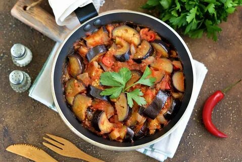 Как готовить баклажаны тушеные с овощами