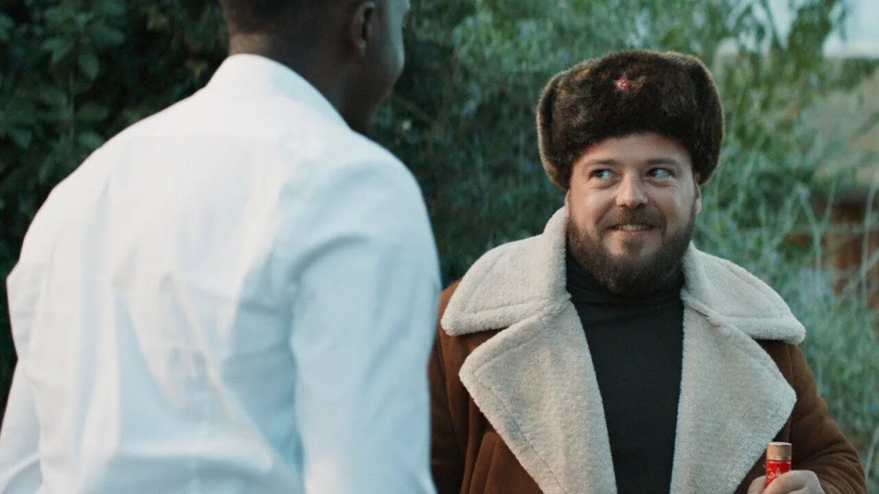 Комедия русский друг. Русские комедии. Квартет и 2019 громкая связь. Дружить по русски комедия. Квартет.