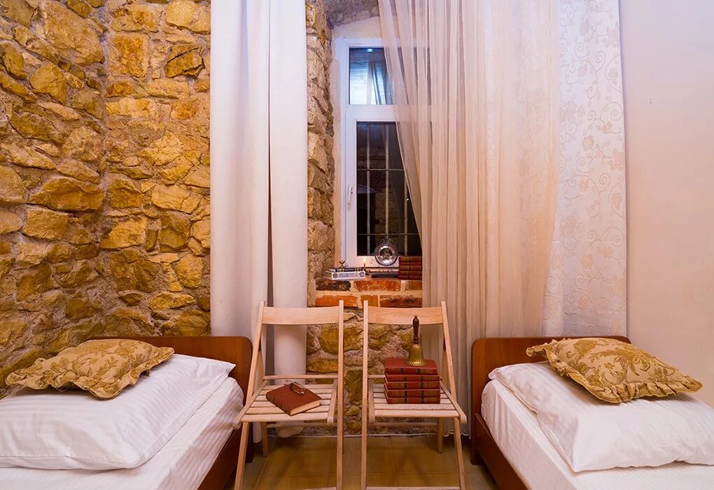 Историческая гостиница санаторий абхазия. Гостиница санаторий абхазия. Абхазия исторический санаторий эконом 3 абхазия новый афон. Гостиница санаторий абхазия. Абхазия исторический санаторий 2*.