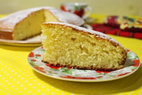 Простой пирог из манки в духовке