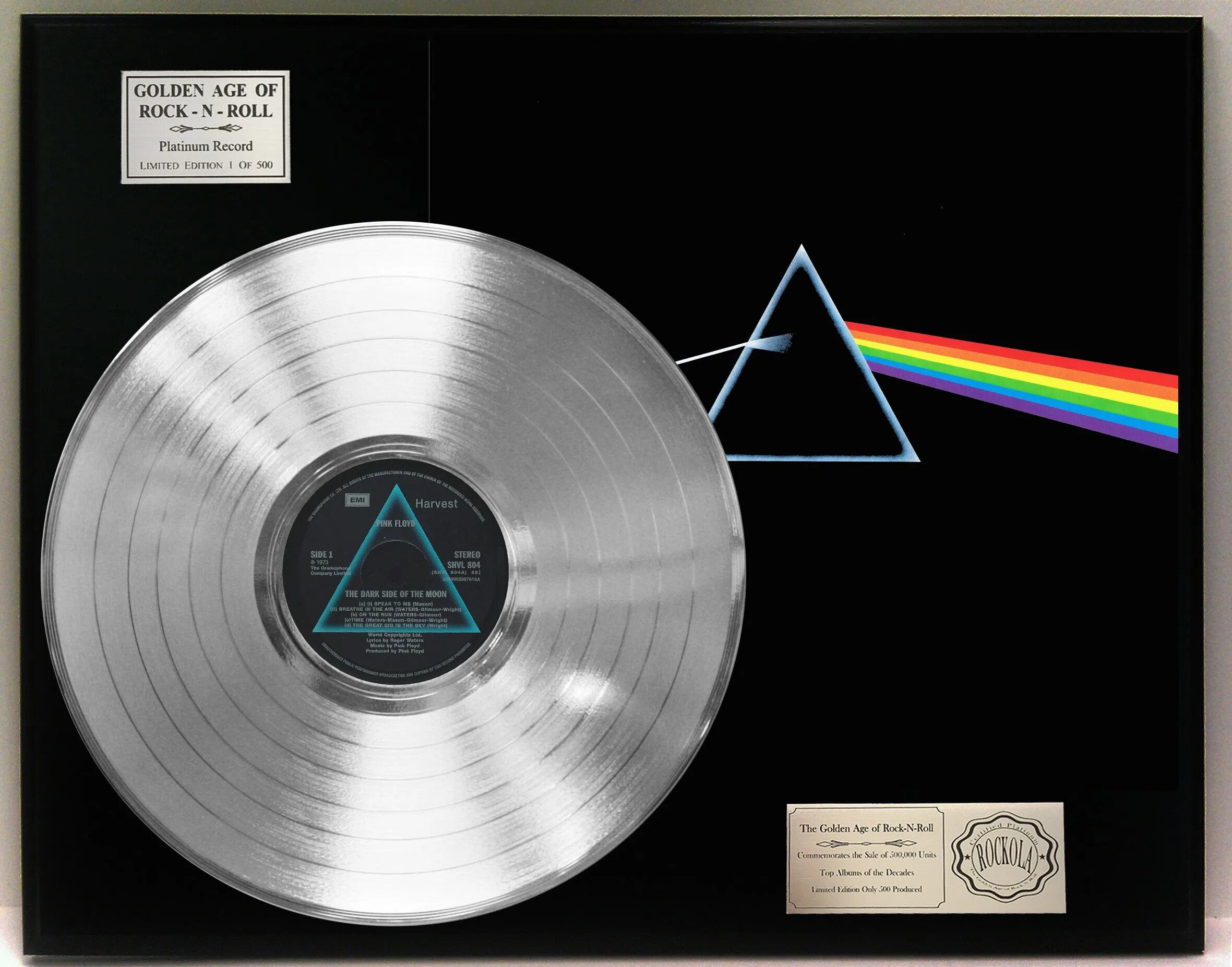 Lp dark side. Золотой диск пинк флойд. платиновый диск pink floyd. золотые диски pink floyd. the dark side of the moon пластинка.
