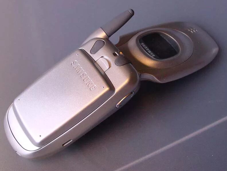 самсунг раскладушка золотистый. самсунг раскладушка g35. C3592 nokia. раскладушка samsung galaxy folder 2. самсунг ля флер раскладушка.