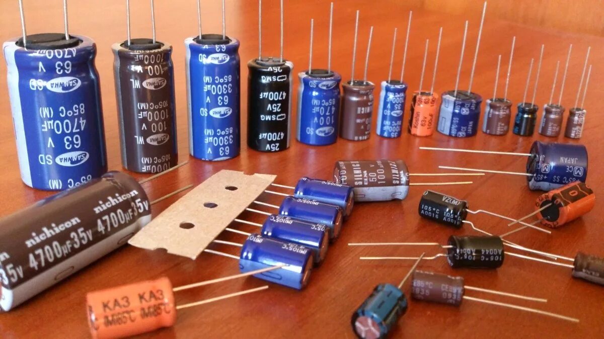 Электролитический конденсатор постоянной емкости (capacitor 200uf300v ). Неполярный конденсатор 10 МКФ. Электрический конденсаторы 82000 МКФ. Неполярные конденсаторы большой емкости. Конденсатор ис