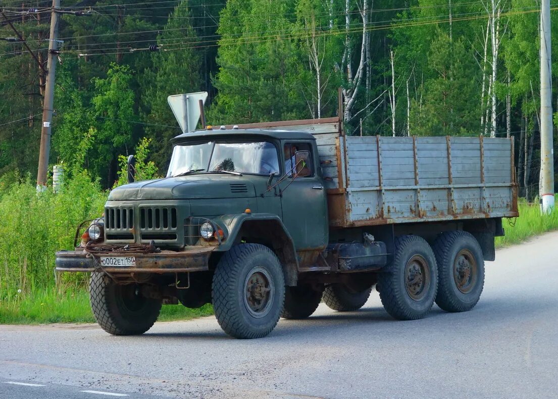 Зил 131 в красноярском. ЗИЛ 131н. ЗИЛ-131 грузовой. ЗИЛ 131 Гражданский. ЗИЛ-131н бортовой.