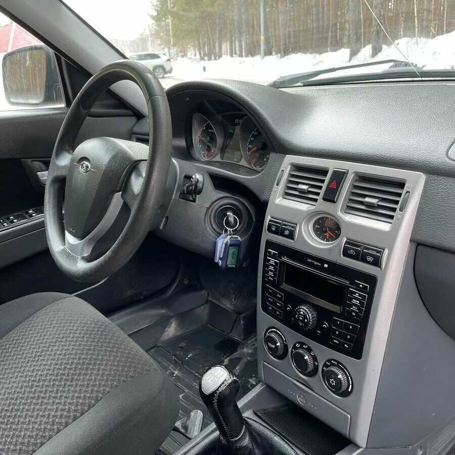Решение о продажи машины - Lada Приора хэтчбек, 1,6 л, 2012 года фотография DRIV