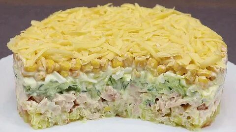 Салат слоеный с курицей огурцами сыром