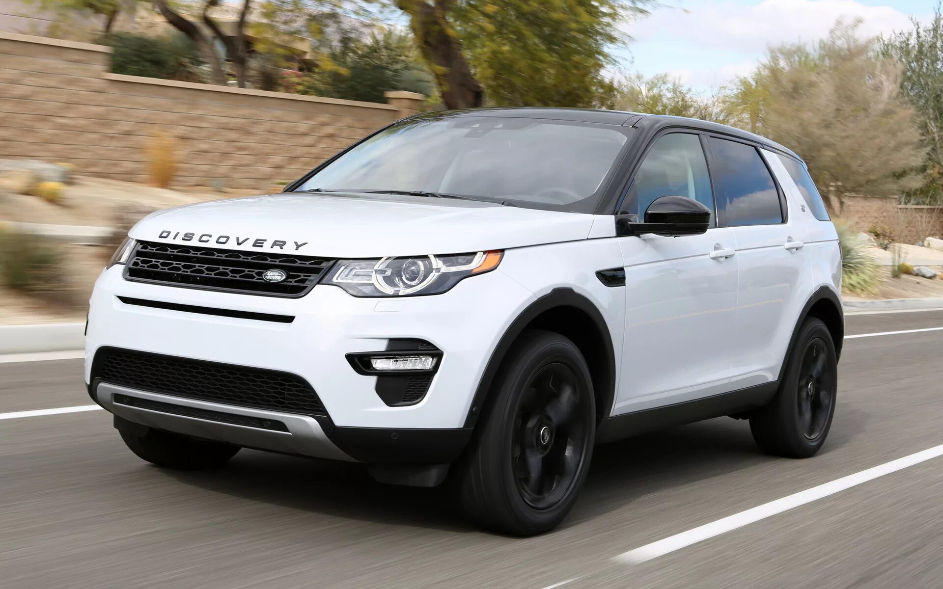 Land rover discovery sport отзывы. Land Rover Discovery Sport l550. Ленд Ровер Дискавери спорт 2015. Land Rover Discovery Sport l550 2014. Range Rover Discovery Sport 2019.