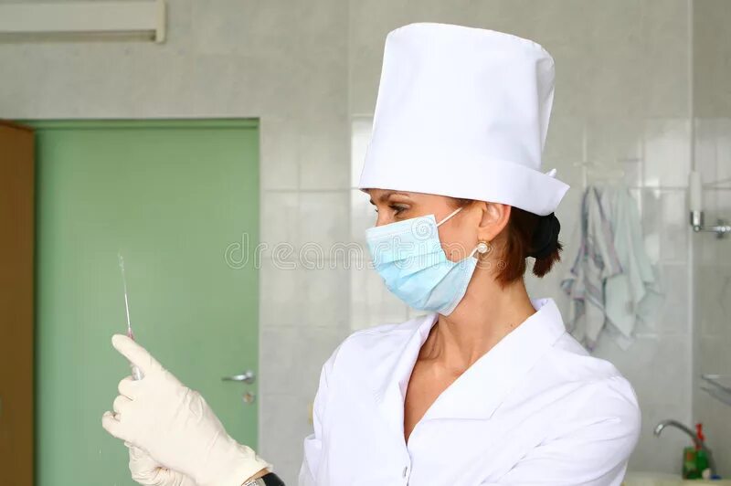 Медсестра на дом уколы медцентр chh. Уколы в процедурном кабинете. Медсестра фото. Медсестра с уколом. Процедурная медицинская сестра.