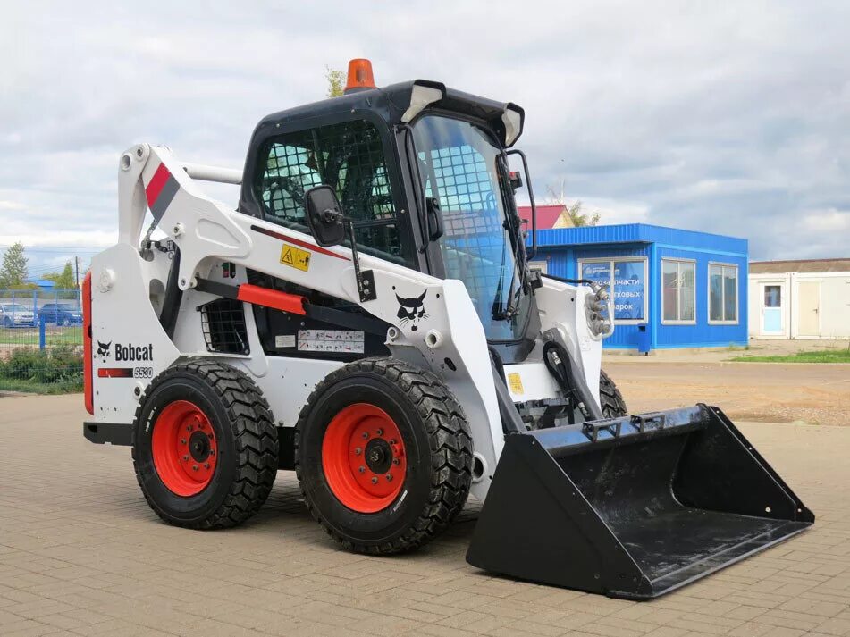 Bobcat 530. Бобкэт 530. Бобкэт 770. Стекло лобовое Bobcat 6729776.1. Грузоподъёмность Bobcat 770.