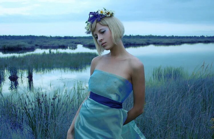 Бассейны феи остров скай шотландия. Озерная фея. Художник зорина болдеску. Озерная фея. Картина озеро фей.