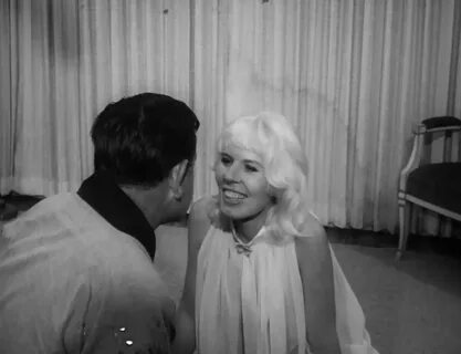 adoree.lahna Garden. adoree.lahna Giveaway. adoree.lahna Stepping. 