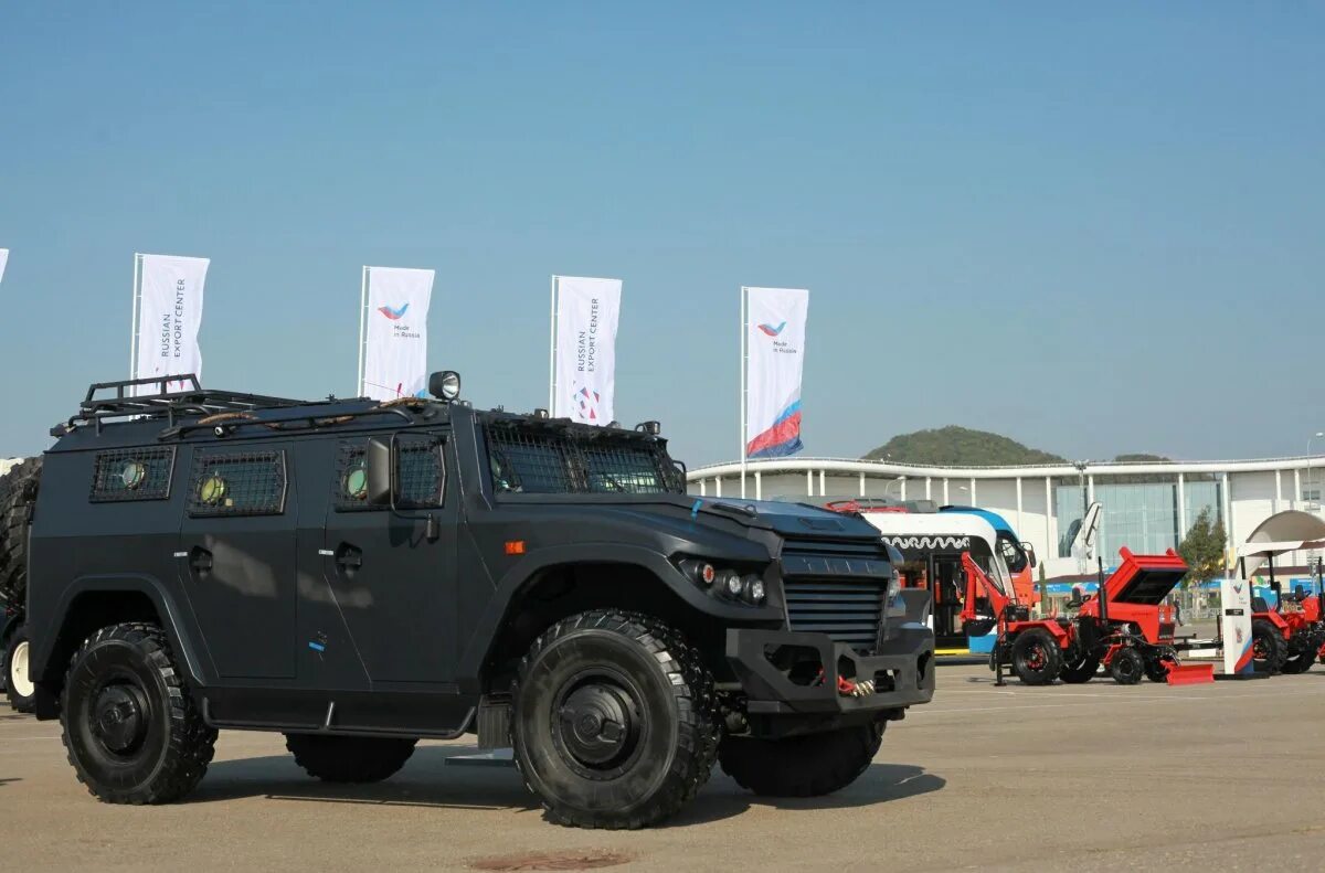 Бронеавтомобиль сбм впк 233136. Броневик впк урал. Впк-233114 тигр-м. Впк тигр. Впк тигр.