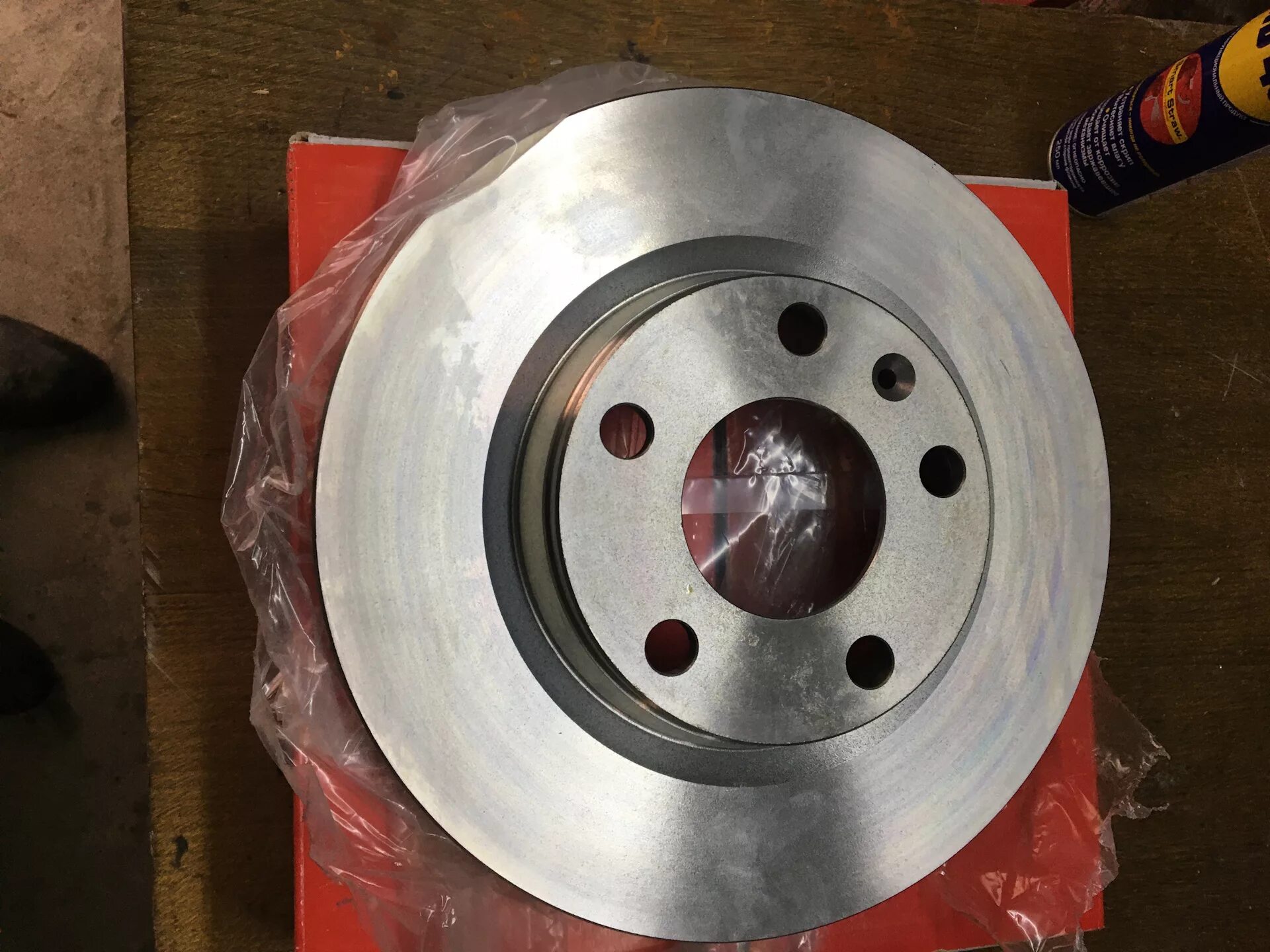 Скоба для колодок w203 mercedes. Omega b диск тормозной передний 286. Диск тормозной w203 335mm. 2 с перфорацией. Тормозной диск омега.