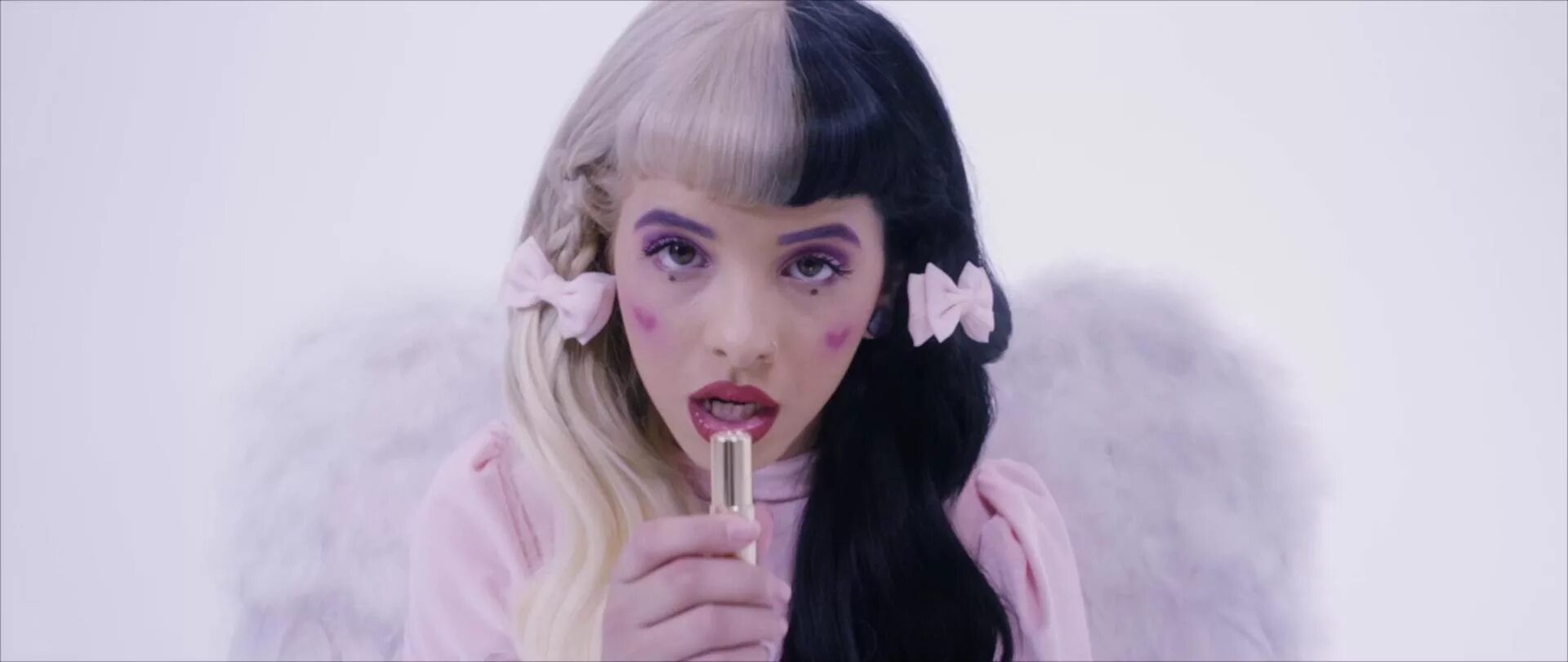 Melanie martinez sippy cup