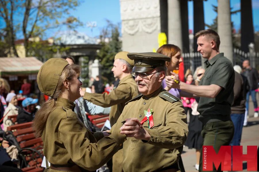 9 мая в минске. Вальс Победы. Минск 9 мая. День Победы в Минске. Республиканская акция «вальс Победы».