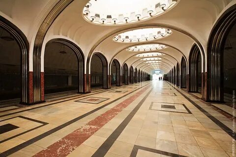 Метро маяковская киевская