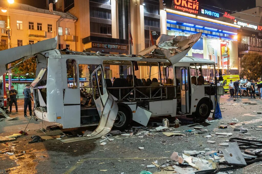 В Воронеже взорвался автобус. Взрыв маршрутки в Воронеже. Громкие хлопки в воронеже сегодня