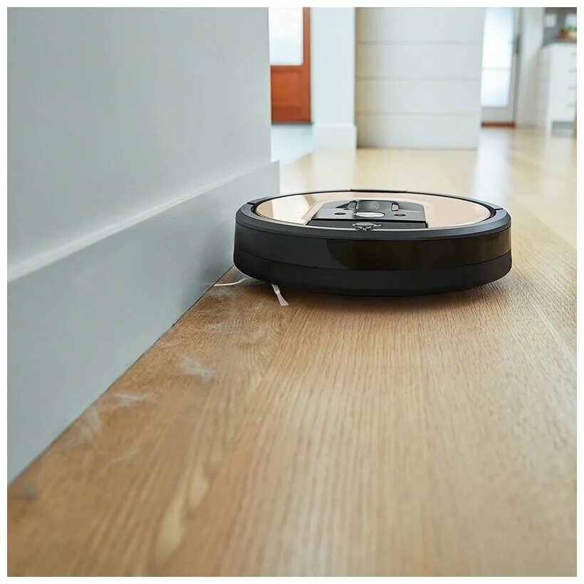 Робот пылесос для квартиры с животными. Пылесосы IROBOT Roomba 698. Румба робот пылесос 698. Робот-пылесос Robot Romba 698. Робот-пылесос IROBOT Roomba 698 Black.