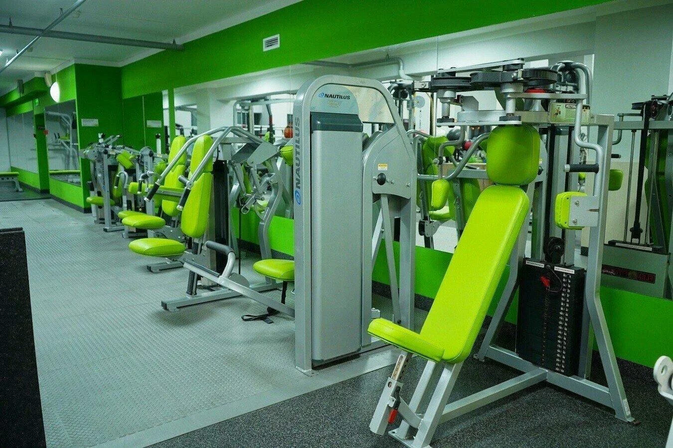 Икс фит чистые пруды. Фитнес клуб power. X fit москва братиславская. X fit premium москва. Икс фит мосфильмовский.