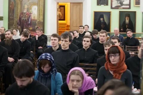 Студенты духовной академии