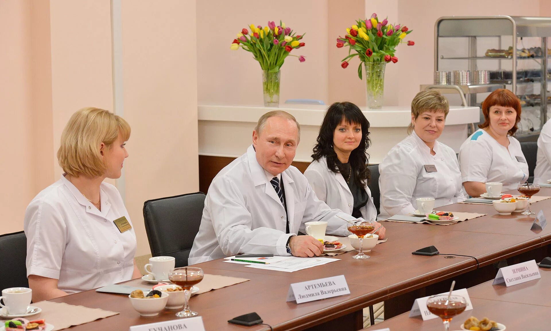 Перинатальный центр брянск. Путин в перинатальном центре брянск. воронцов перинатальный центр брянск. осипенко максим борисович брянск перинатальный центр.