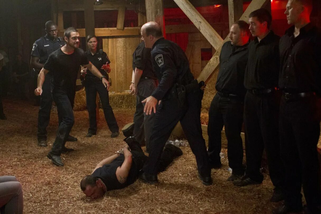 Banshee Season 4: Episode #7 Preview & Taken 3 Preview (Cinemax): - YouTube