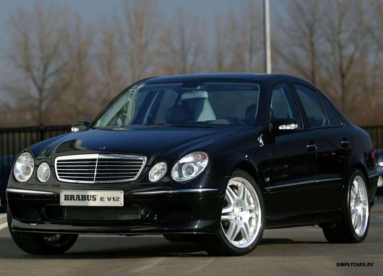 W211 2002 года. Mercedes-benz w211. мерседес w211 2003. мерседес 211 брабус в12. mercedes e w211 2003.