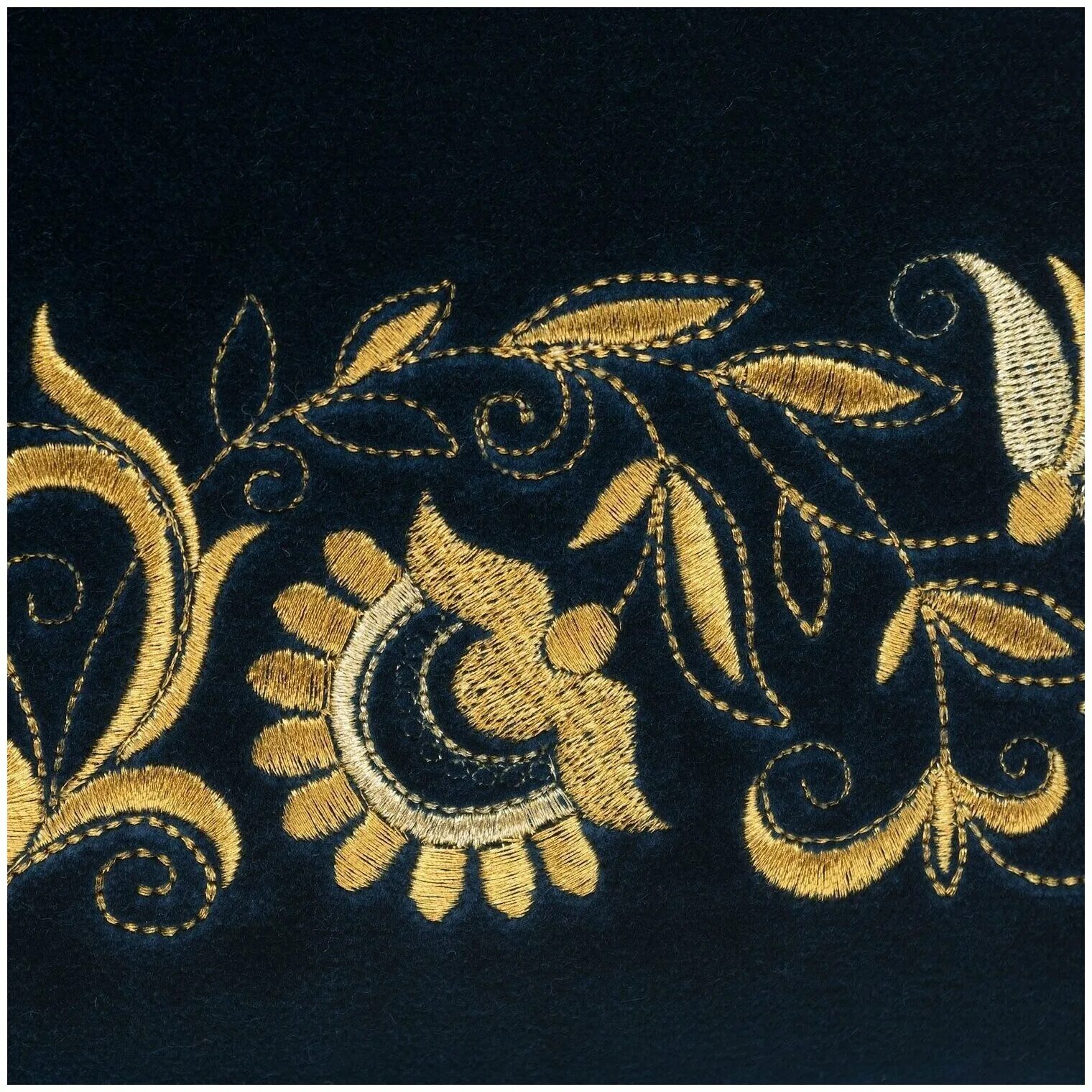 торжокские золотошвеи музей. торжокское золотое шитье. торжокском золотом шитье. золотошвейное искусство торжка. золотое шитье торжок.