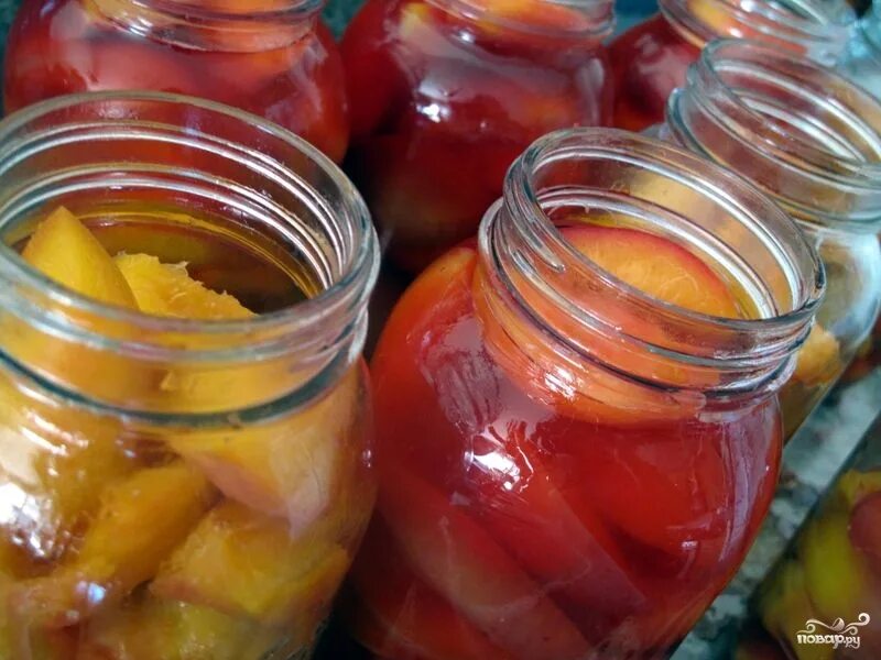 Консерва на зиму рецепт. Консервированный салат на зиму. Консервы из скумбрии с овощами на зиму. Нектарины на зиму. Заготовки из бурых помидор.