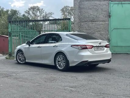 фото тойоты камри 2020