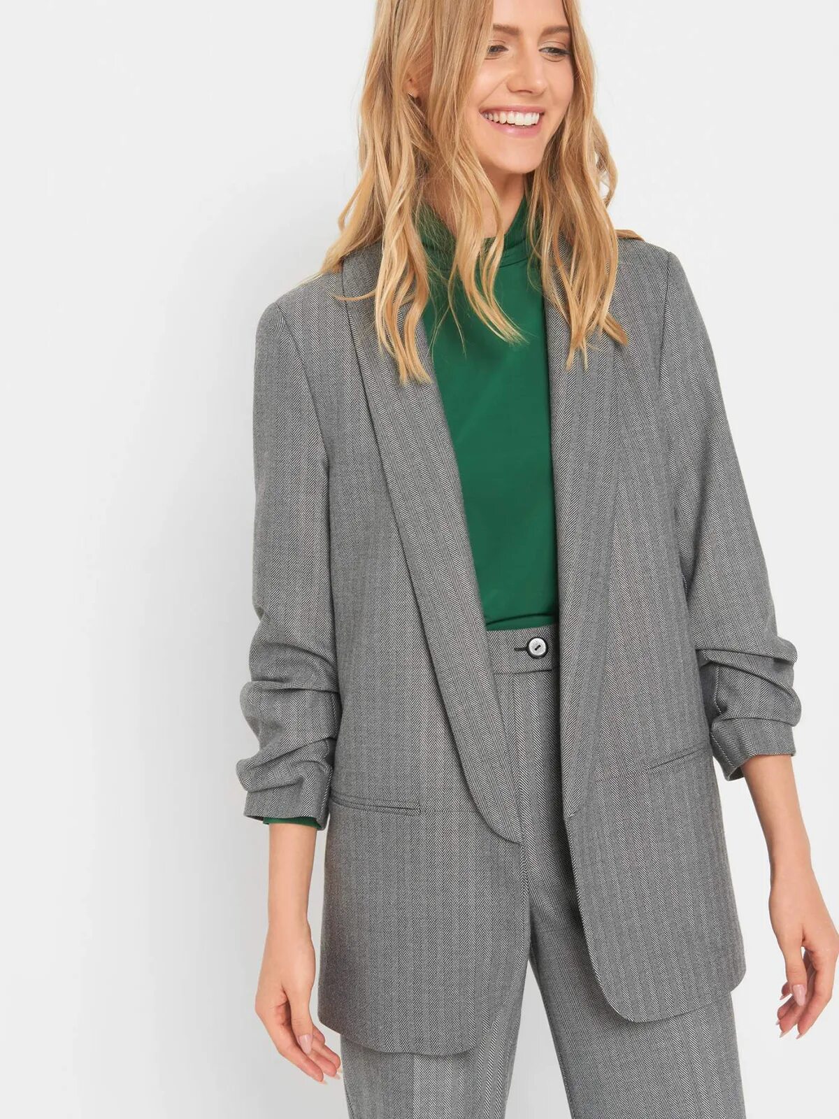 Пиджак monki серый. Двубортные женские пиджаки 2023. Пиджак оверсайз женский 2022. Пиджак оверсайз. Пиджак оверсайз zara.