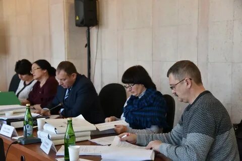 Депутат работающий на постоянной основе