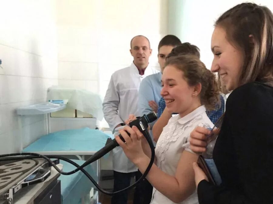 Карпинск городская больница. Пражская 19 стоматологическая поликлиника. Зубная карпинск. Цгб карпинск. Зубная карпинск.