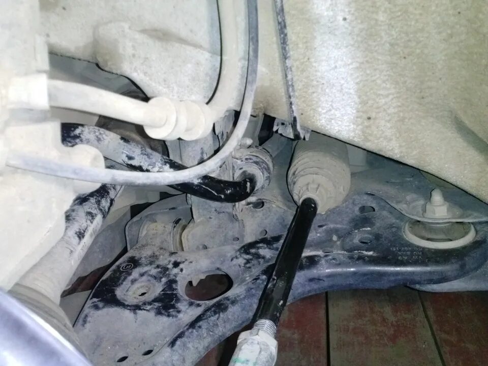Втулка стабилизатора поло седан 2013. Втулка стабилизатора volkswagen polo 2014. Втулки стабилизатора фольксваген поло седан 2016. Фольксваген поло 2013 втулки стабилизатора. Втулка стабилизатора фольксваген поло 2012.