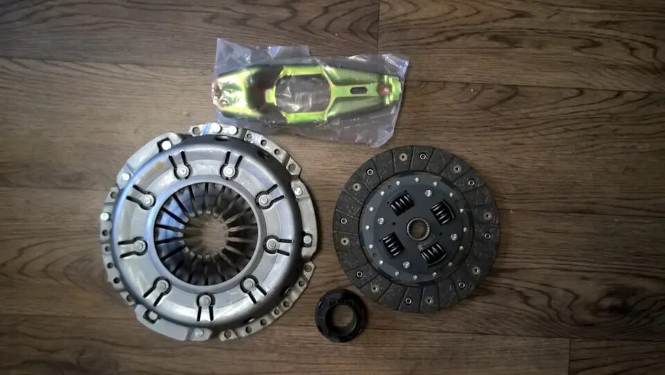 Комплект сцепления ауди 80 б3 1. 8. Сцепление ауди 80. Комплект сцепления ауди 80 б3 артикул. Диск сцепления ауди 80 б3.