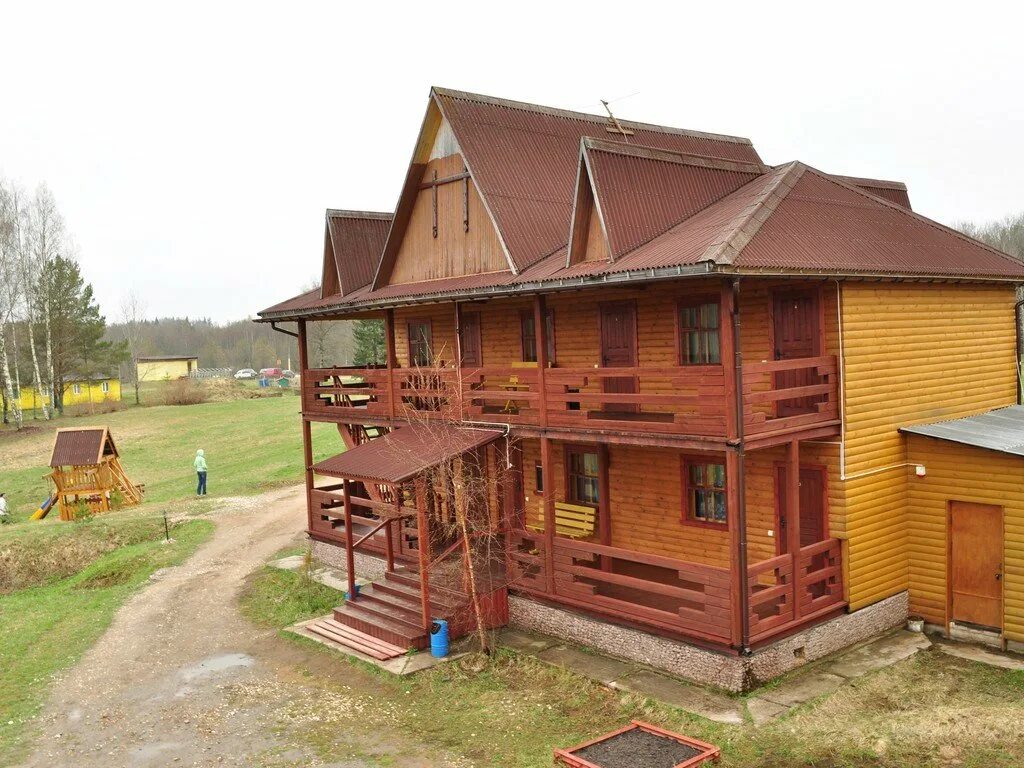 Радоновое озеро селигер. Бологое база киногородок. Деревня дудино тверская область. Бологое отдых. Гостинично-туристический комплекс «киногородок».