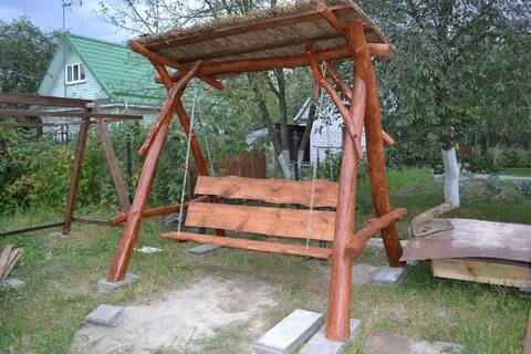 Качели из бревен