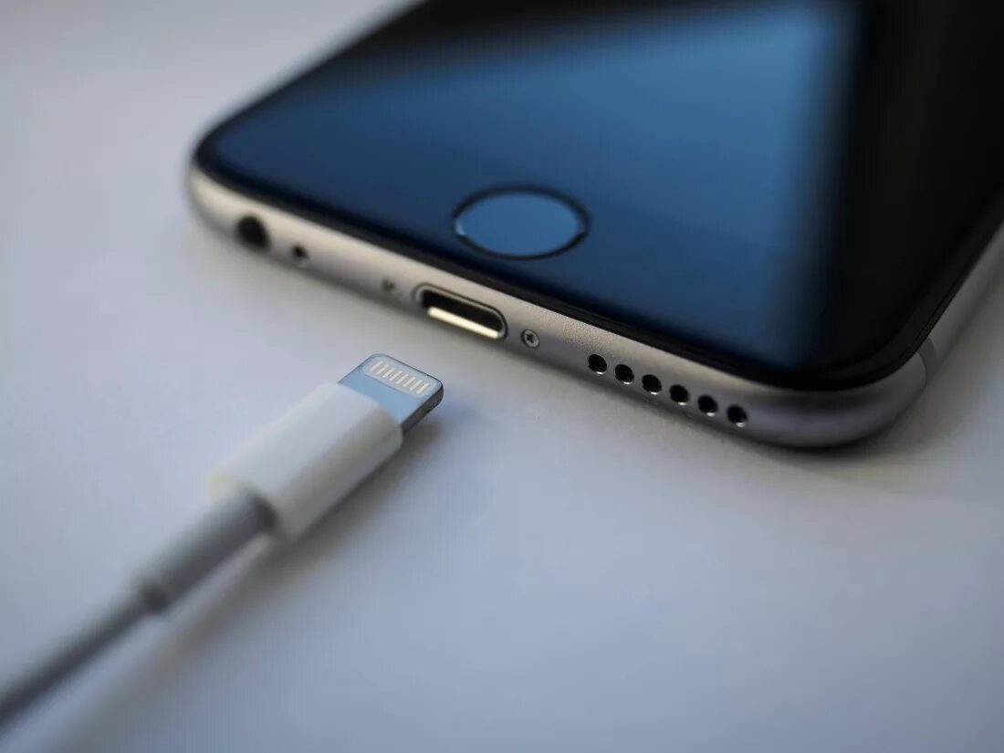 Айфон с разъемом type c. Iphone 12 usb-c. iphone 14 usb type-c. iphone 12 разъем зарядки. тайп си айфон.